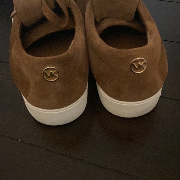 MICHAEL KORS SUEDE BROWN SNEAKERS SZ 10 - Picture 4 of 8